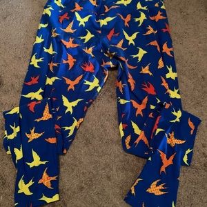 Buttery bird leggings